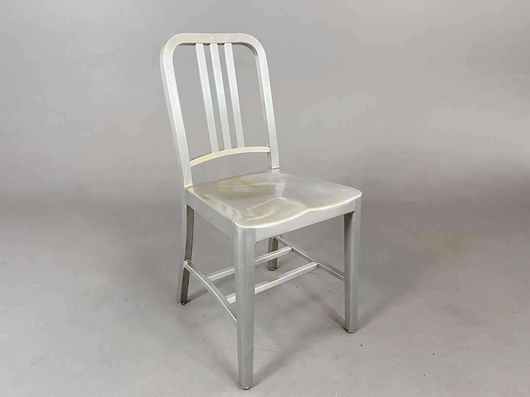 Foto Emeco Navy Chair, Coca Cola 111, brushed Aluminium