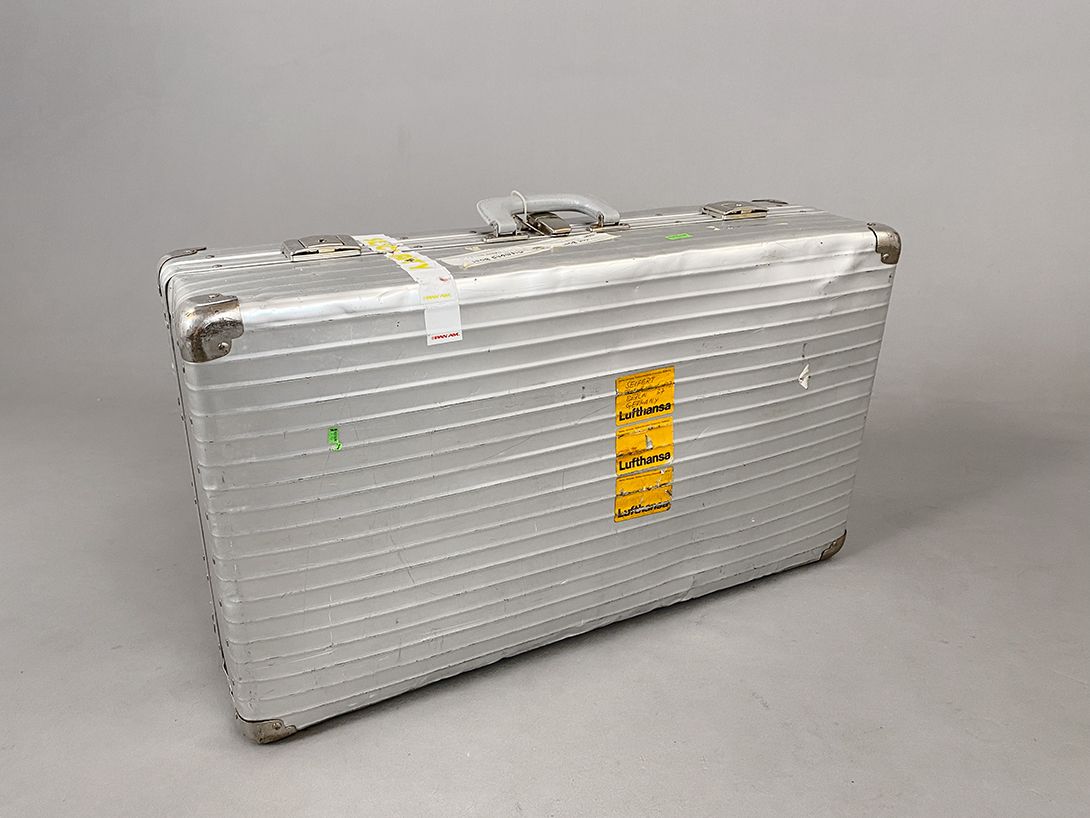 Foto Rimowa Alu Suitcase for Travelling Pros