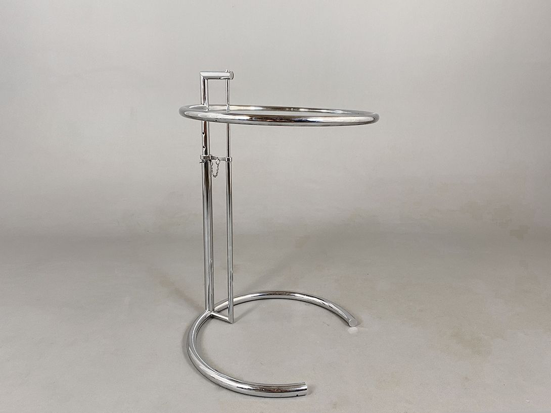 Foto Bauhaus Side Table E1027 ClassiCon Eileen Gray 1927 h63-108&#215;51