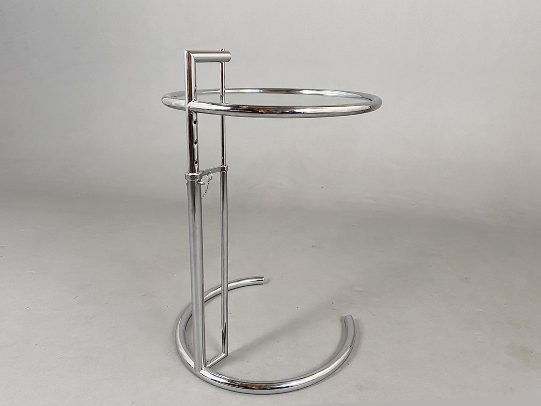 Foto Bauhaus Side Table E1027 ClassiCon Eileen Gray 1927 h63-108&#215;51