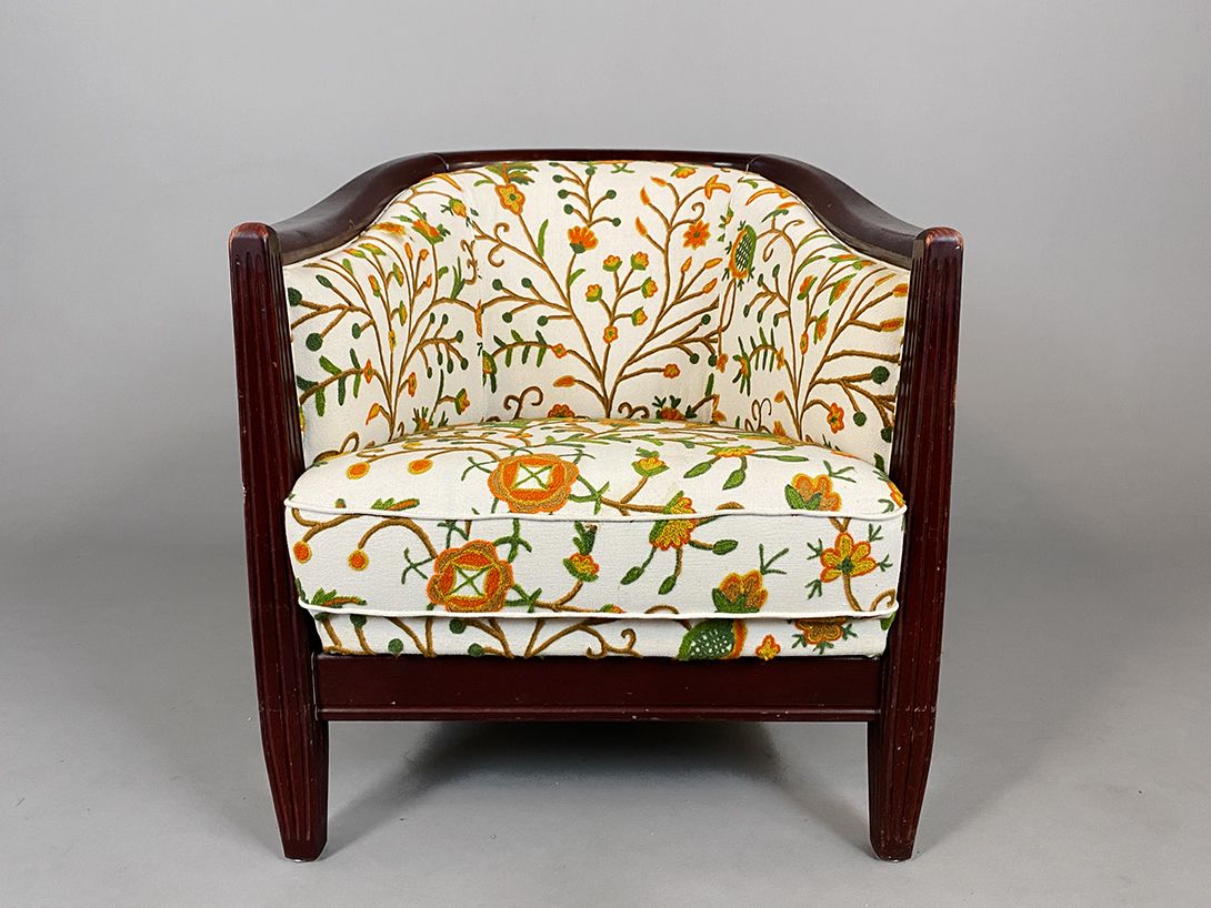 Foto Romantic Comfort Seat with Flower Patterns Scottland 1970