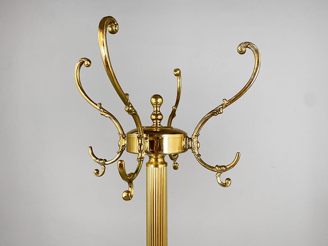 Foto Tall Brass Wardrobe h180x37