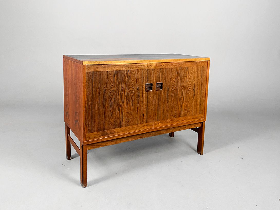 Foto Small Danish Cherrywood Sideboard w90