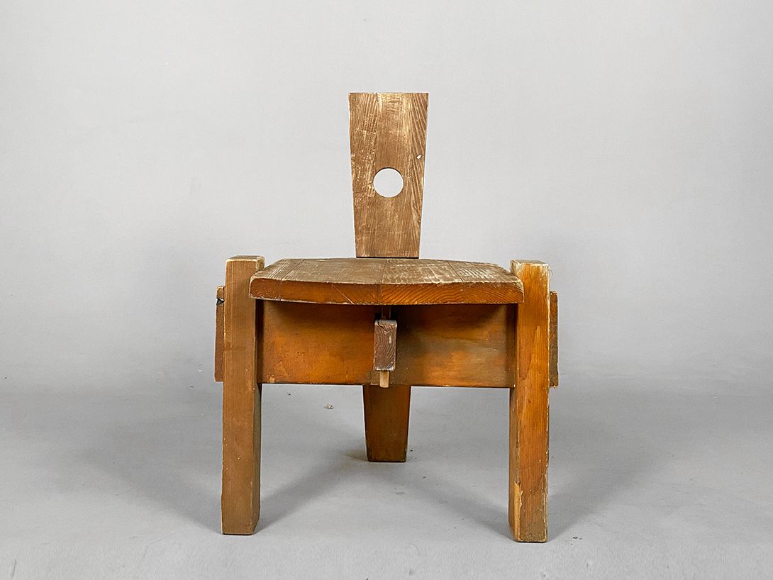 Foto Rustic Wooden Viking Chair h74