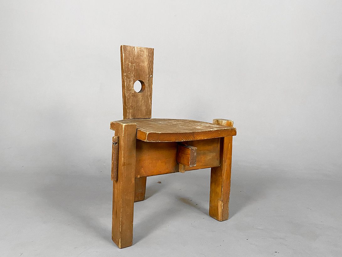 Foto Rustic Wooden Viking Chair h74