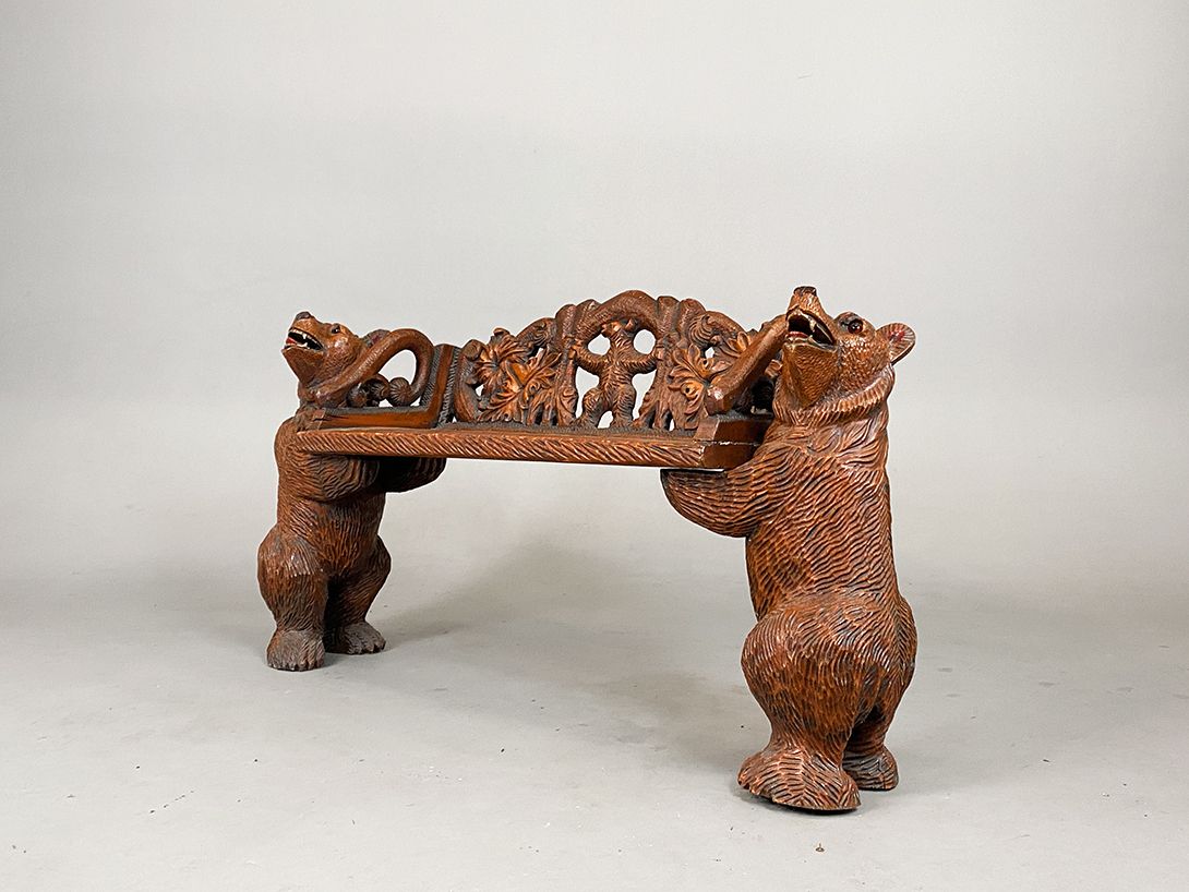 Foto Bärenbank, Small Bench held by Bears h70x130