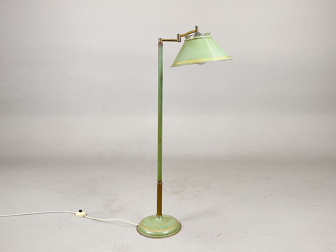 Foto Sage Green Floor Lamp with Brass Rim h116