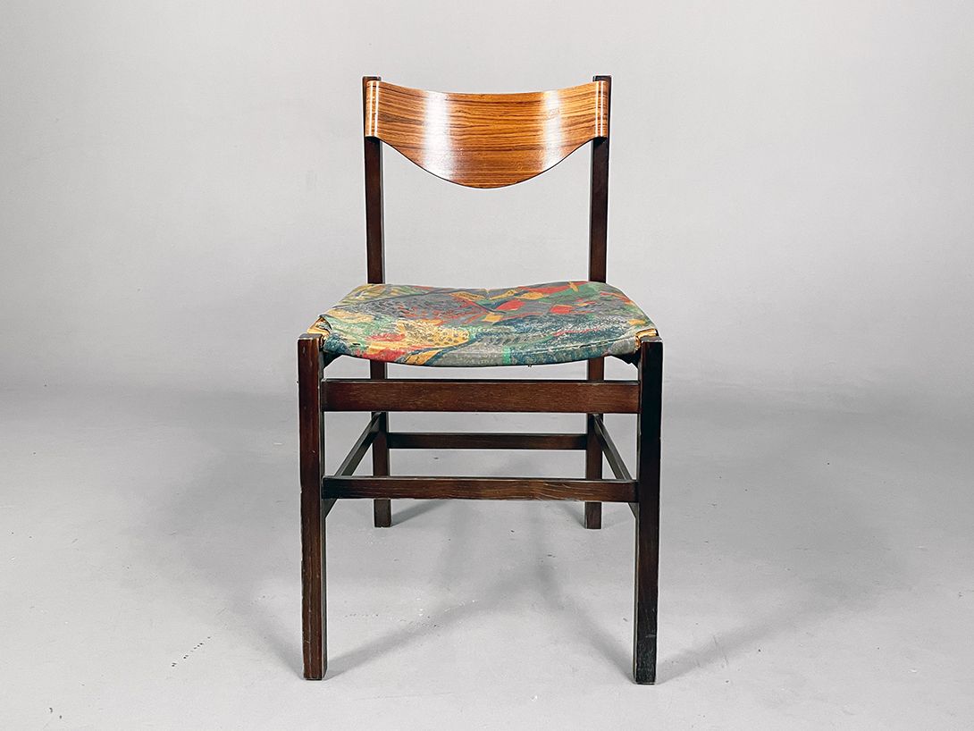Foto Danish Chair with 80s Upholstery