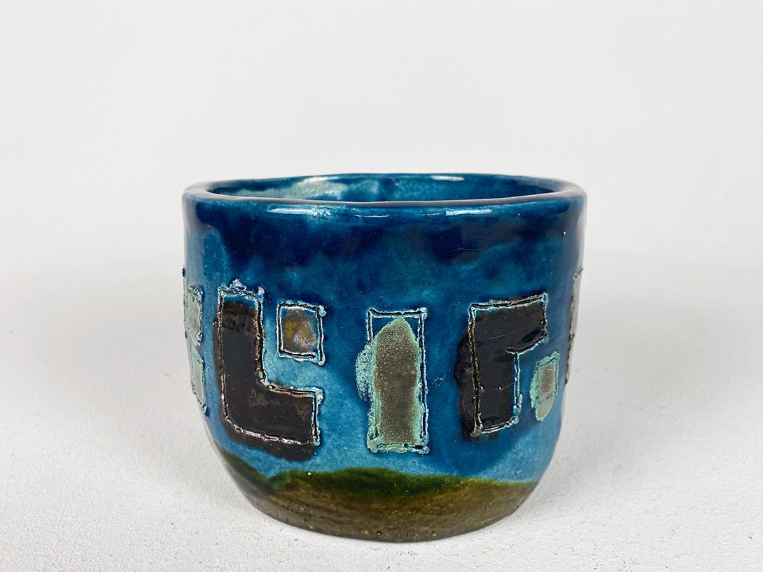 Foto Blue Handmade Flower Pot