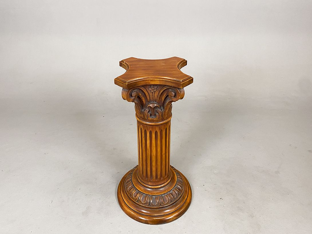 Foto Carved Wooden Column h68x40
