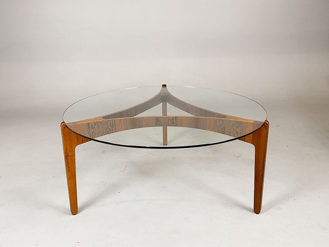 Foto Danish Teak Table with round glass plate h45x102