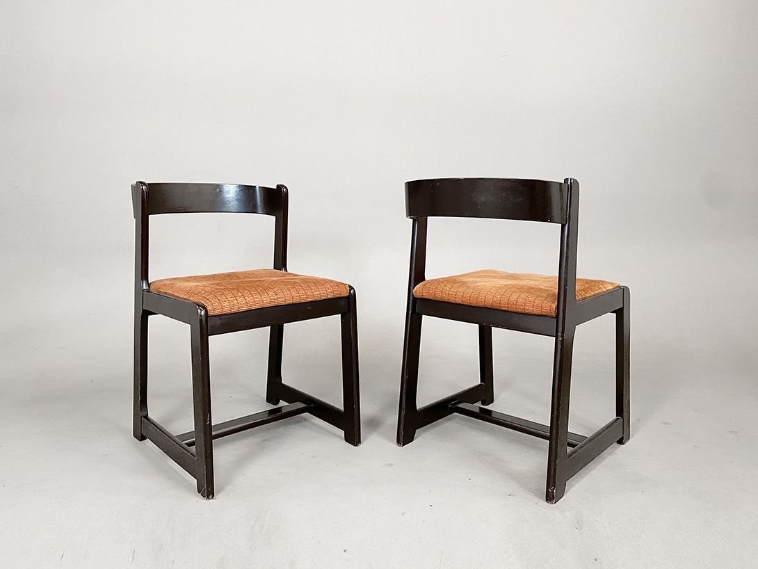 Foto Dark Brown Upholstered Chair h74x47