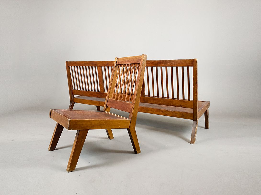 Foto Sturdy Wooden Lounge Chair, Münchner Bauakademie h80