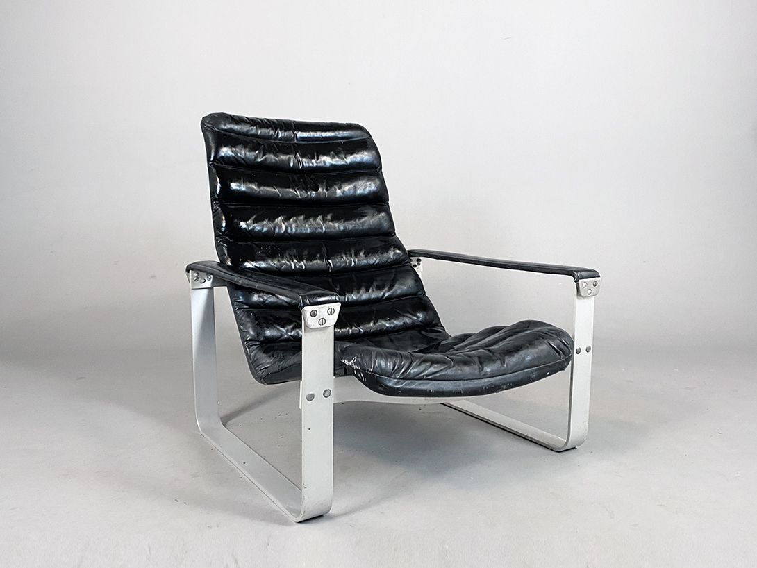 Foto Black Asko Pulka Lounge Chair by Ilmari Lappalainen 1960s