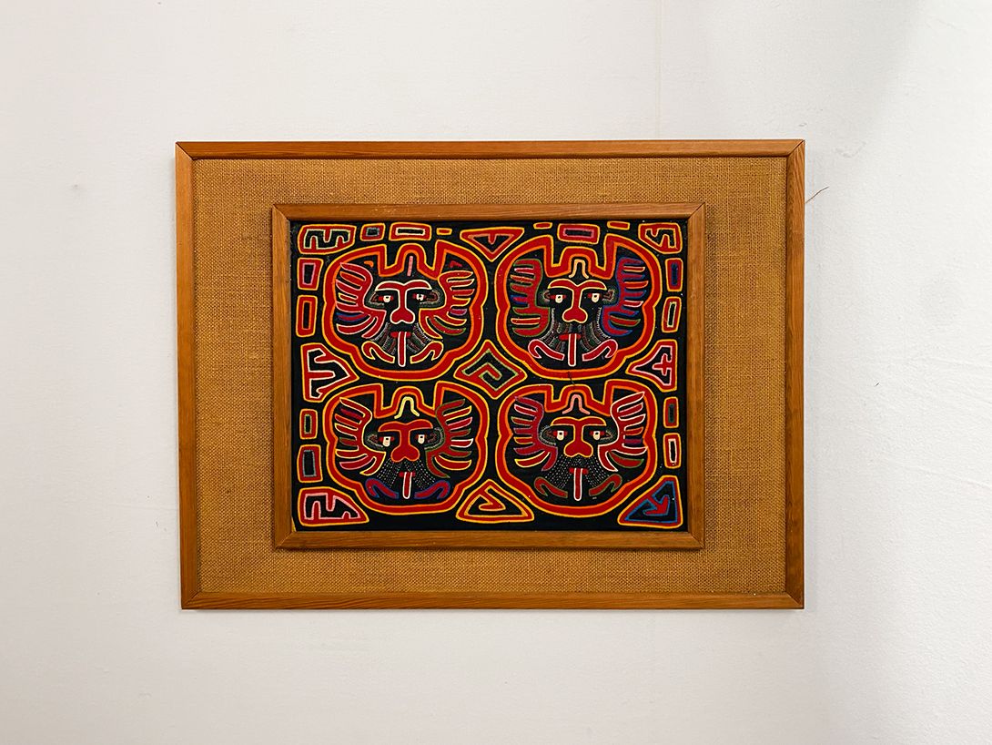 Foto Faces Embroidery Artwork, South America h54 8C6