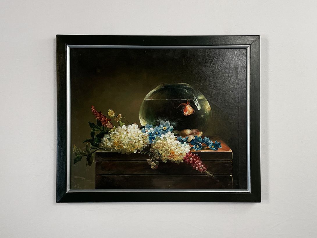 Foto Still Life of a Fishbowl Surrounded by White Crocuses h58 21E9