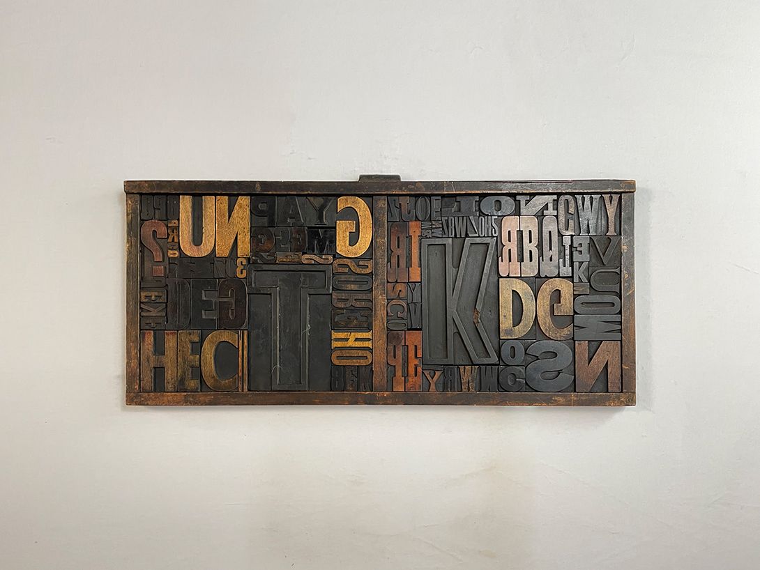 Foto Unique Wooden Puzzle of Cyrillic and Latin Alphabet Building Blocks A w83 Z16