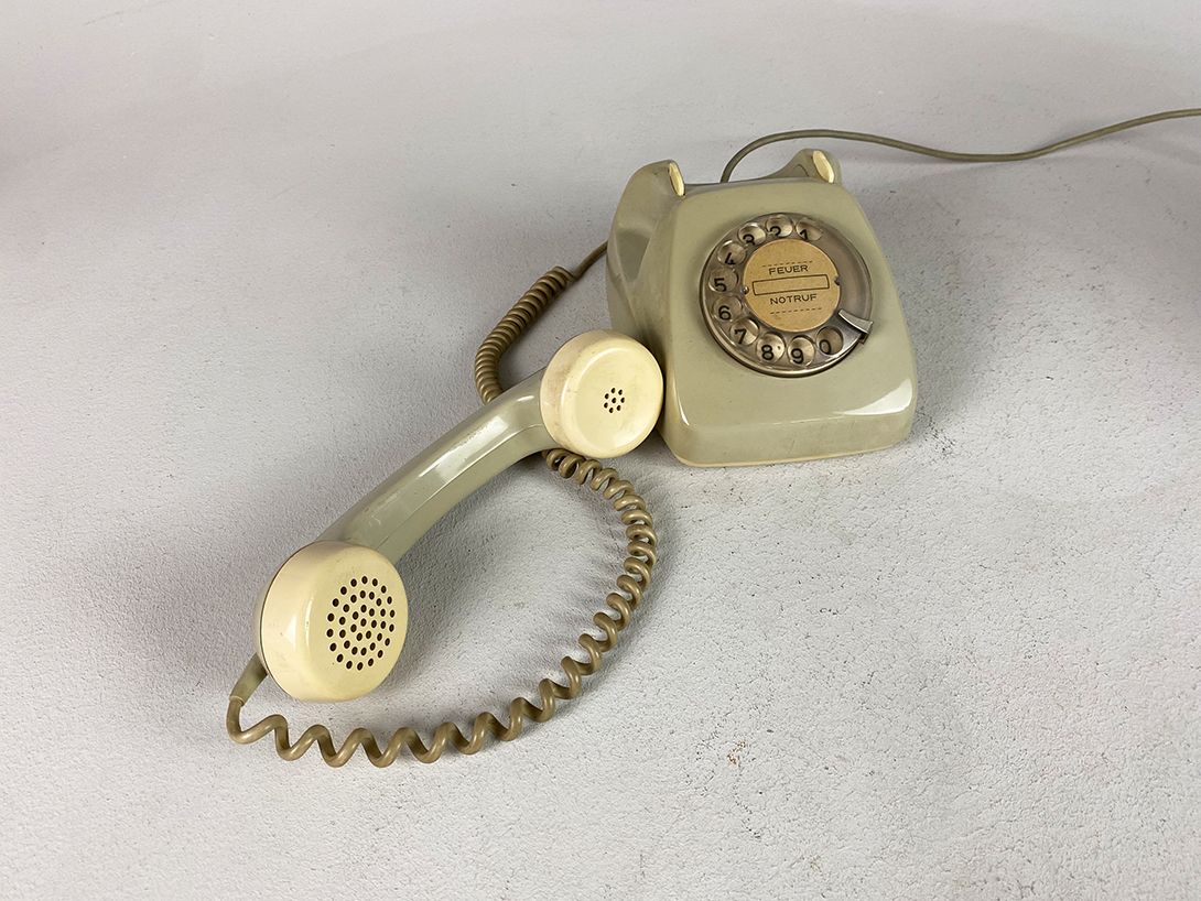 Foto Old German Telefon h13x23x20