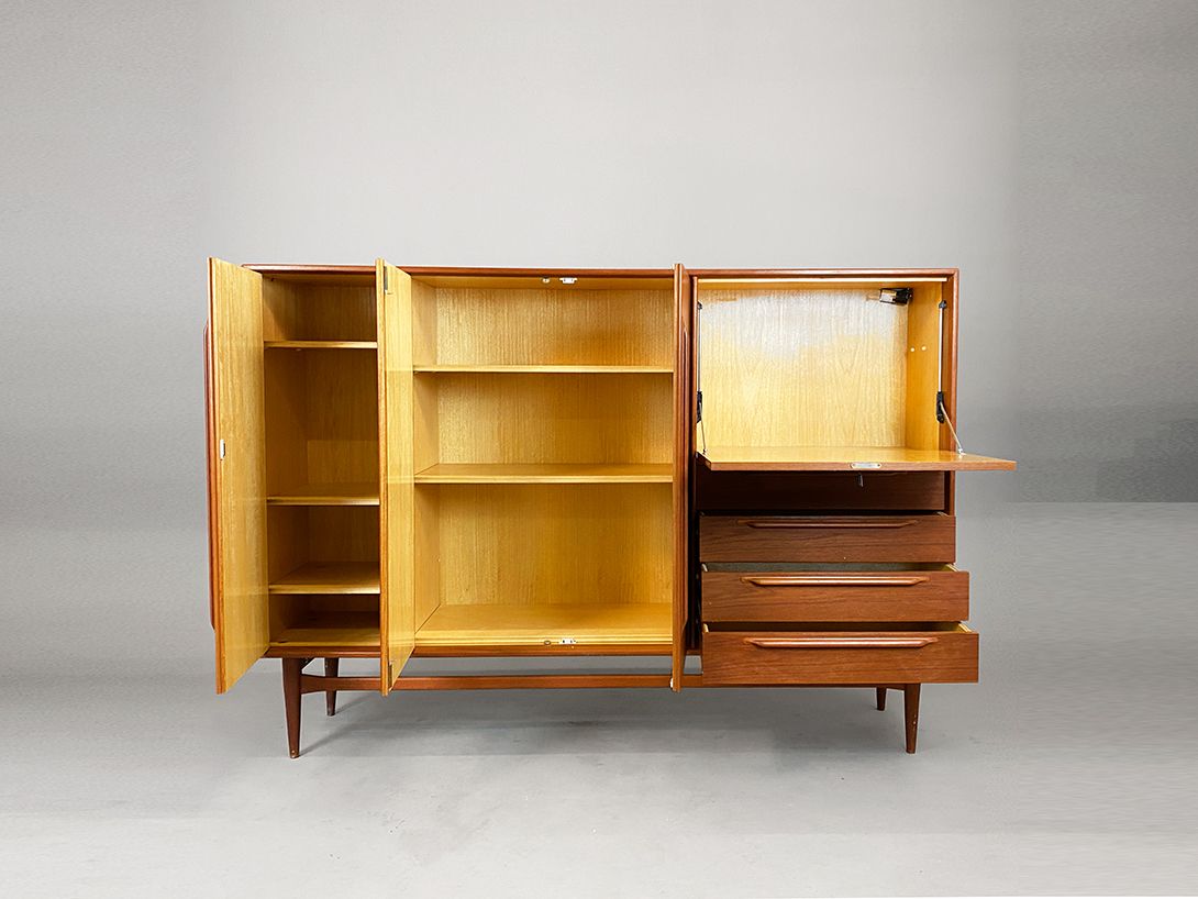 Foto Big illuminated Scandinavian Teak Sideboard w200