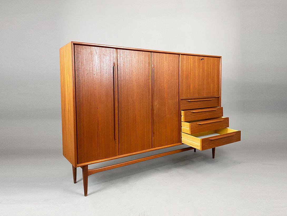 Foto Big illuminated Scandinavian Teak Sideboard w200
