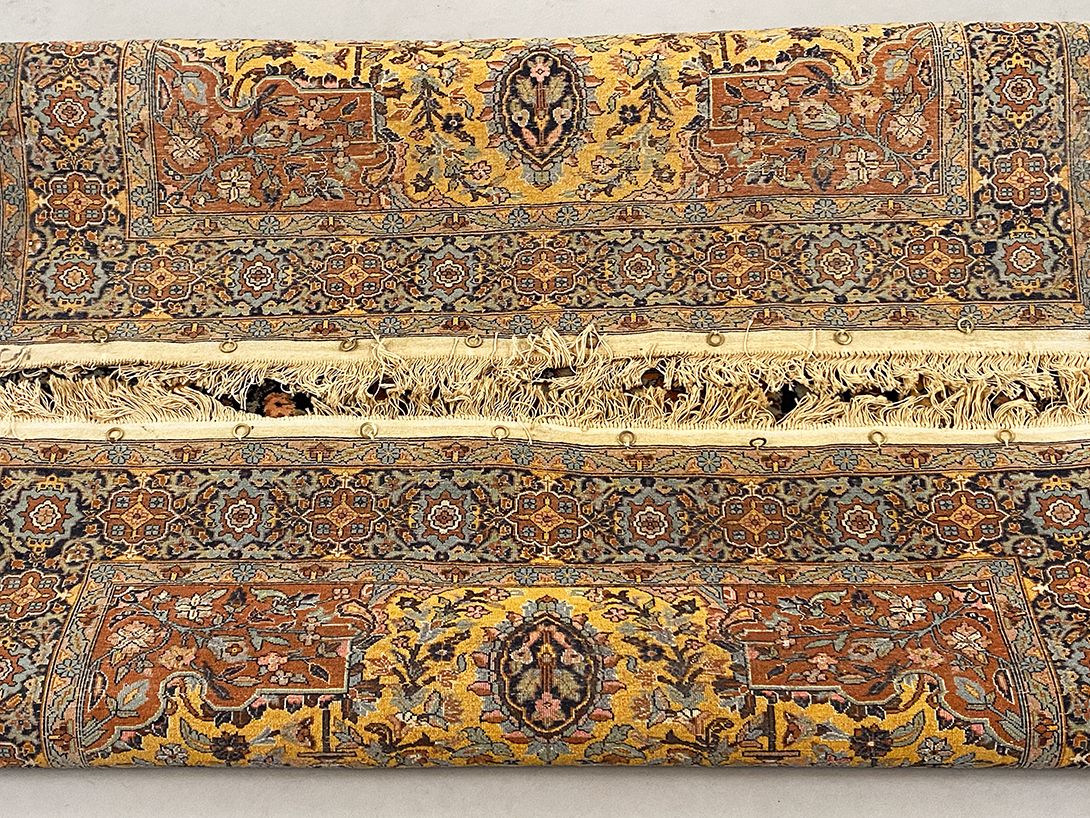 Foto Beige Persian Carpet with wall hangers 180&#215;127 #0255