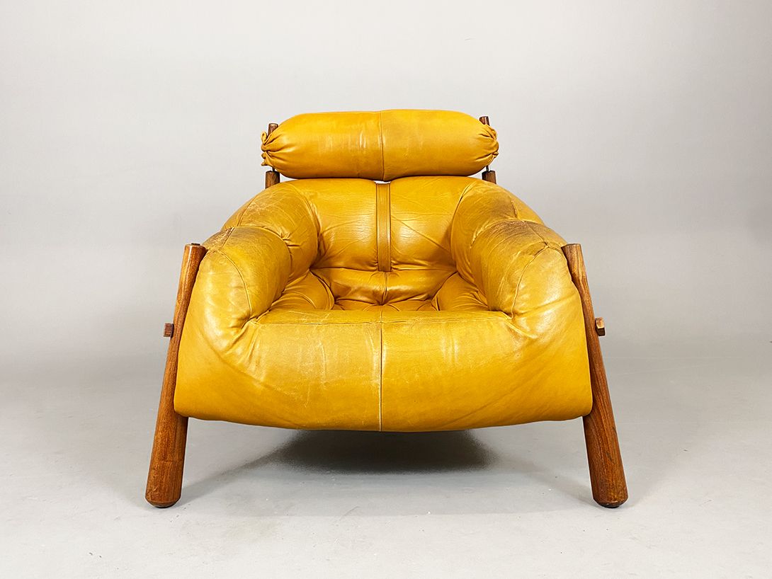 Foto MP81 Brazilian Rosewood Mikado Caramel Leather Armchair, 1962