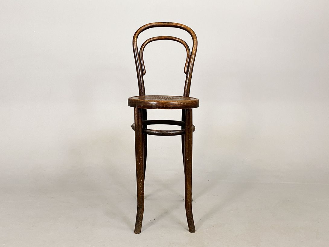 Foto Thonet Bentwood Lady Chair with Clear Seat