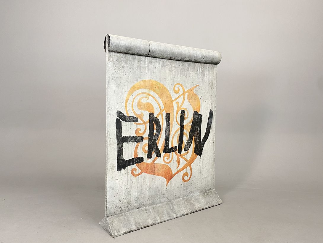 Foto Handmade Replica of Berlin Wall h122