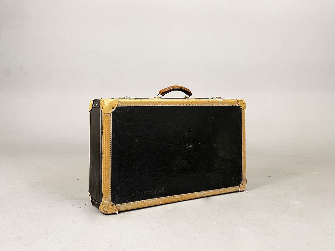 Foto Usual Ancient Leather Suitcase