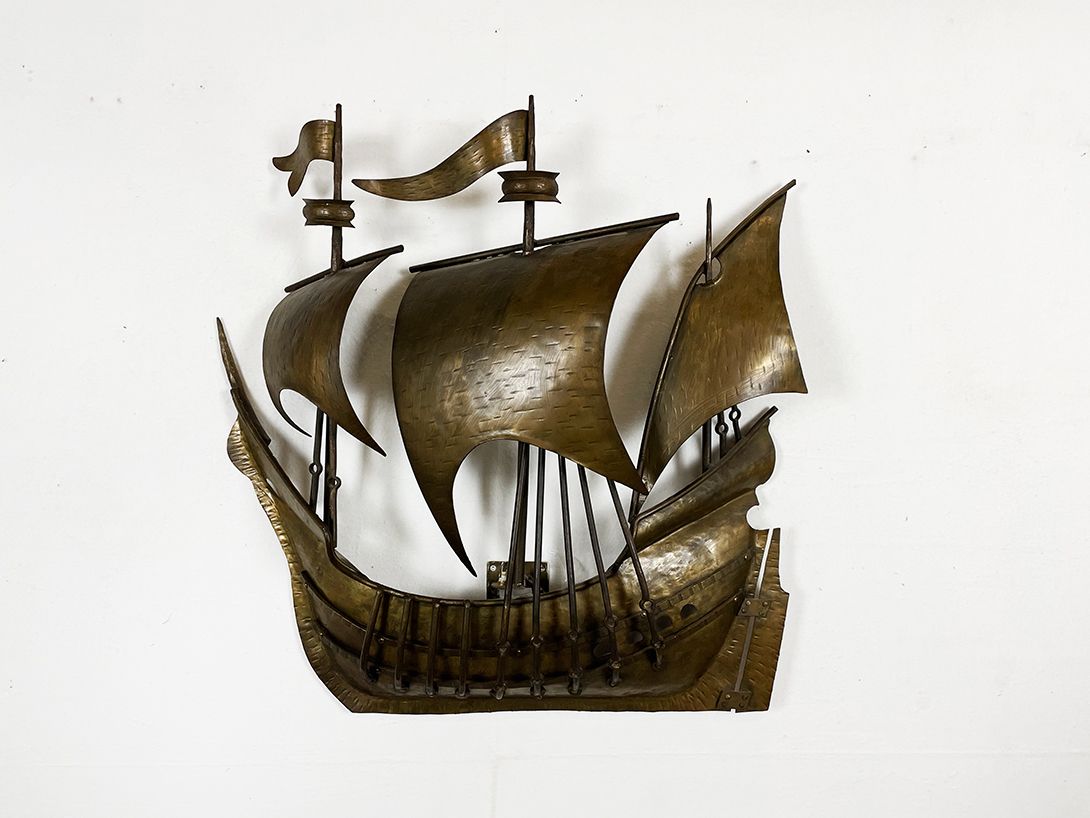 Foto Copper Sailing Vessel Metal Relief with Integrated Light h78 7D3