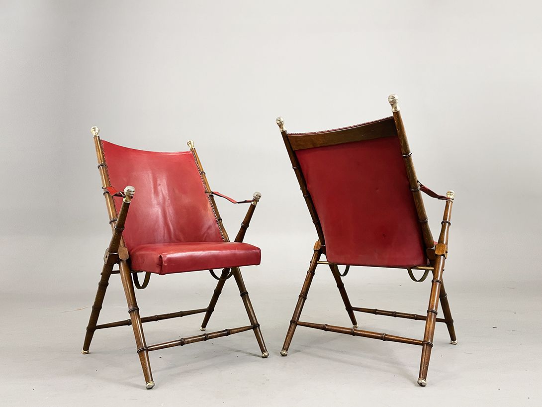 Foto Red Foldable Leather Armchair