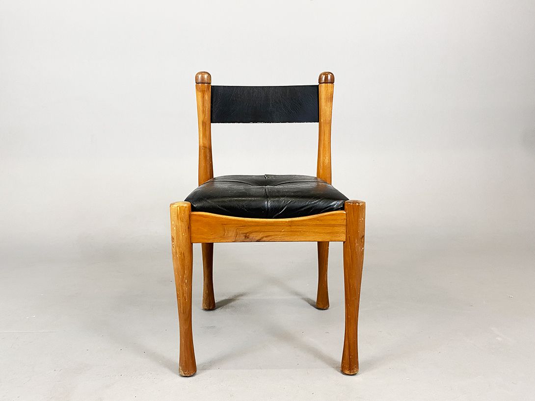Foto Danish Teak Wooden Chair with Leather Seat