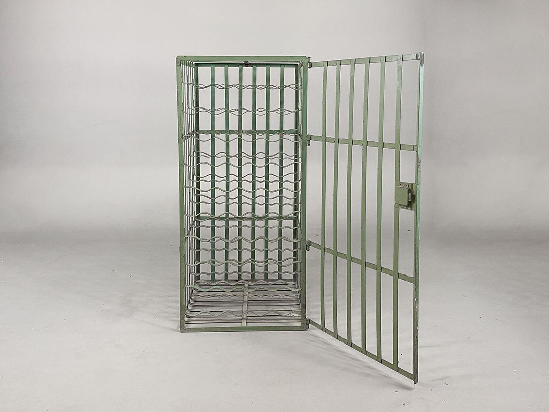 Foto Mint Metal Cage Locker for Wine Bottles h115x54x54