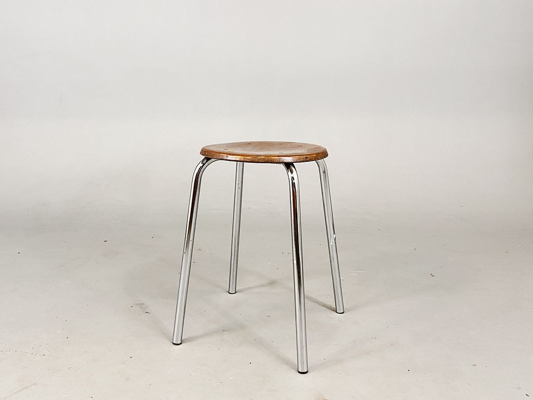 Foto Workshop Stool Set with Wooden Plate