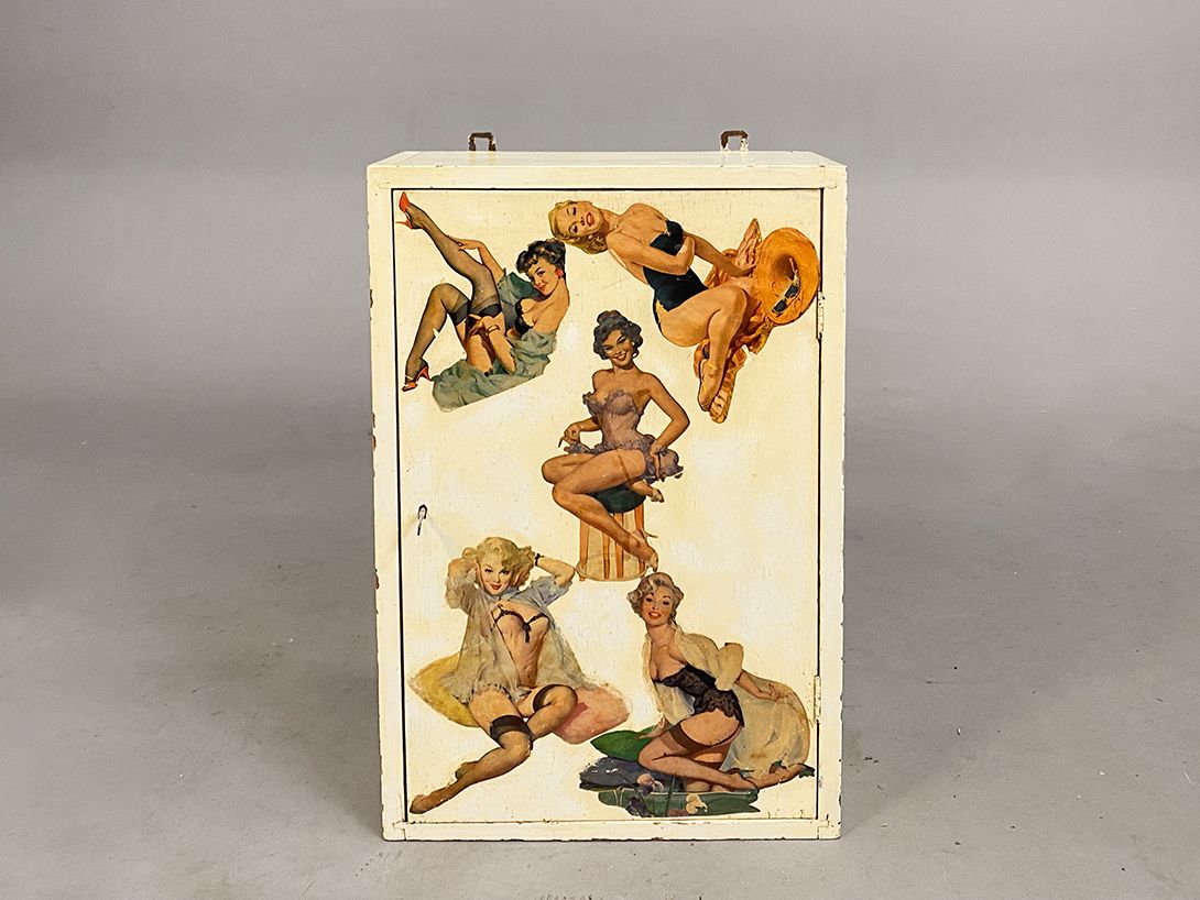 Foto Pinup Girl Wall Cabinet
