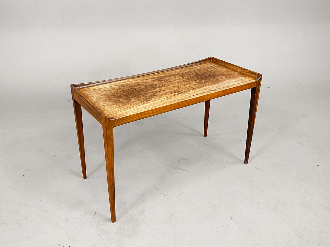 Foto Wooden Scandinavian Side Table h50x80