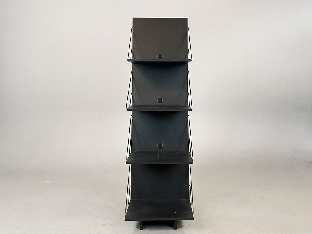 Foto Black Wooden Shelf with Metal Holders