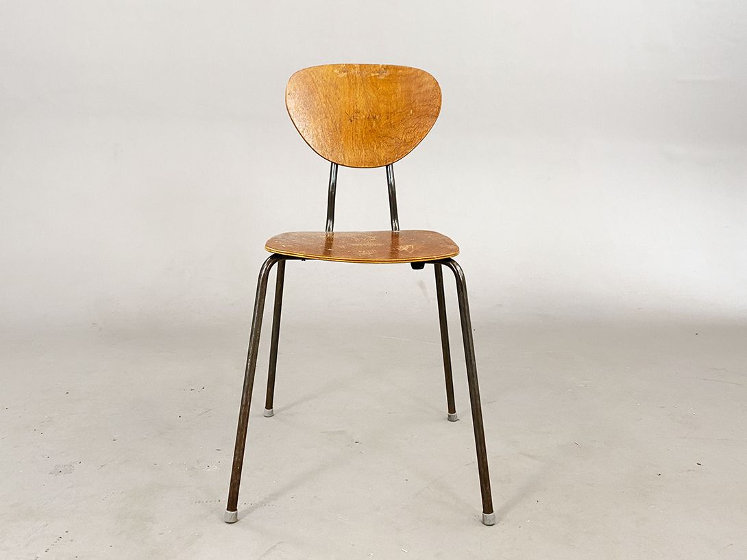 Foto Midcentury Wooden Chair with Steel Legs