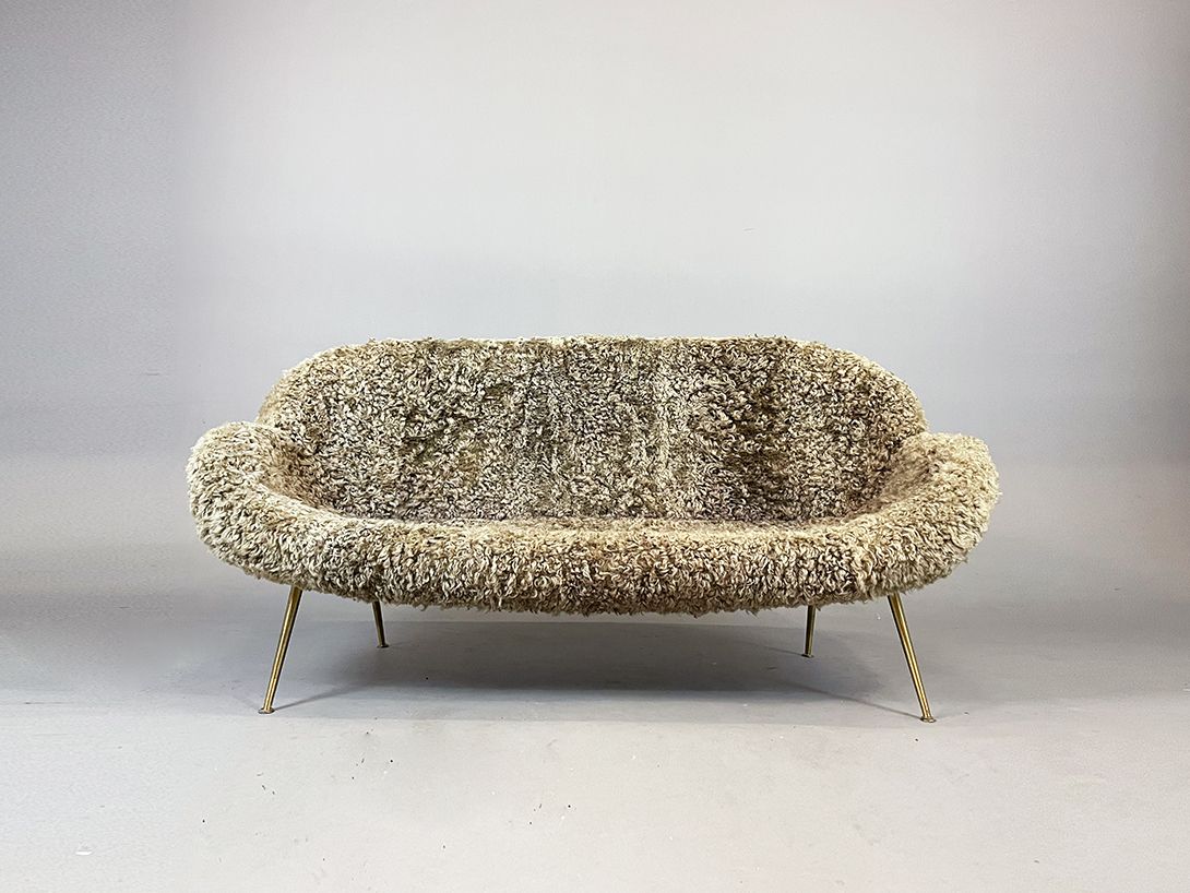 Foto Fritz Neth Beige Furry Sofa h80x170x50
