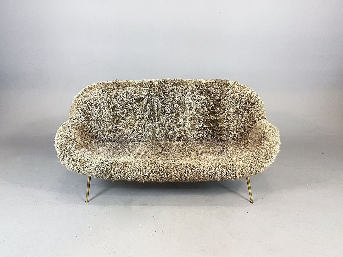 Foto Fritz Neth Beige Furry Sofa h80x170x50