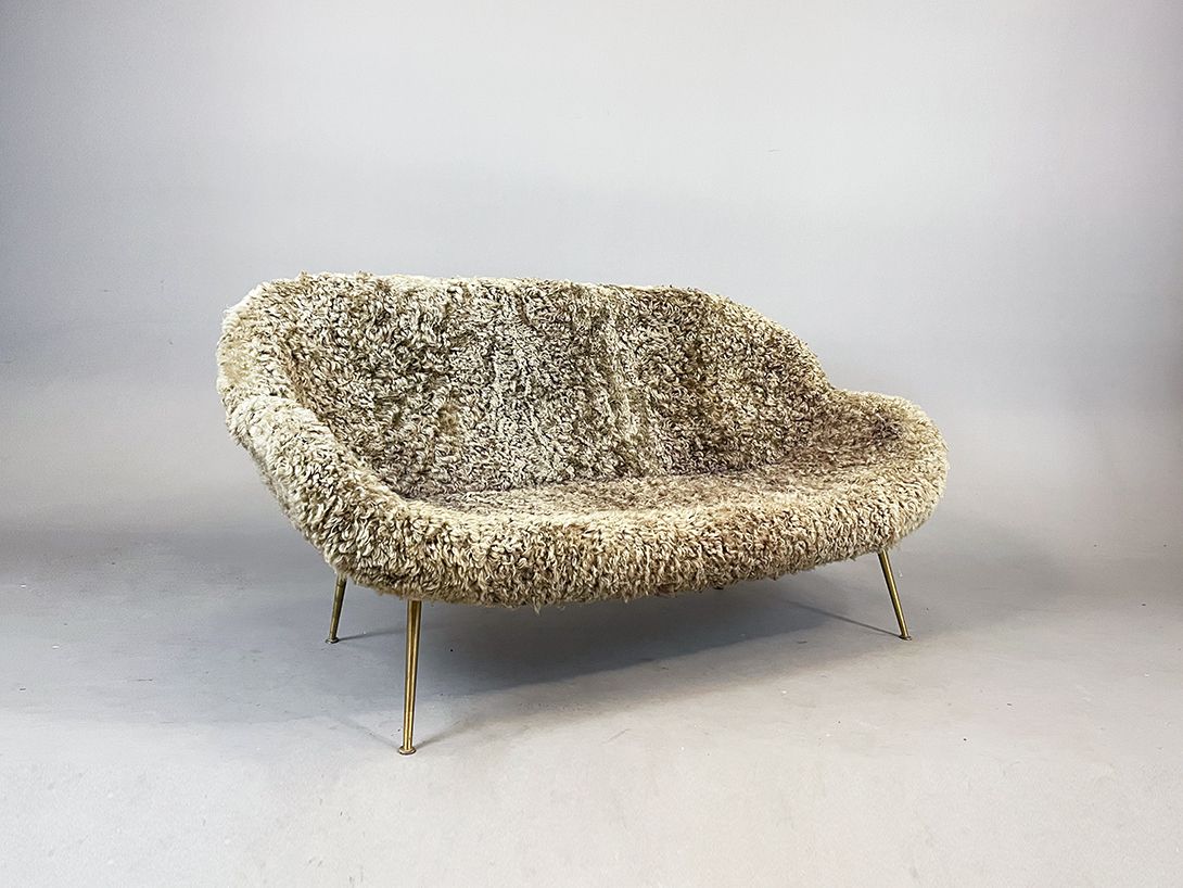 Foto Fritz Neth Beige Furry Sofa h80x170x50