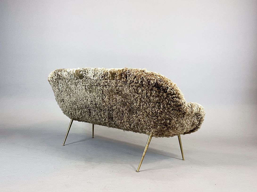 Foto Fritz Neth Beige Furry Sofa h80x170x50