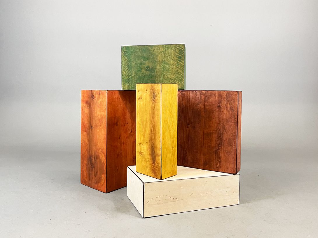 Foto Yellow Wooden Display h47