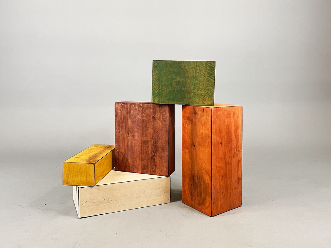 Foto Yellow Wooden Display h47