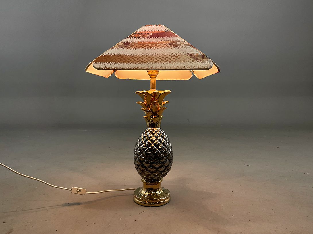 Foto Pineapple Lamp with Patterned Shade h79