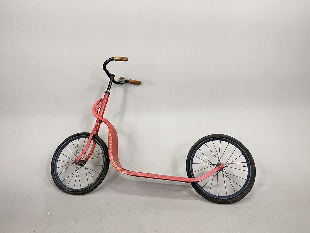 Foto Red Scooter h88x128x38