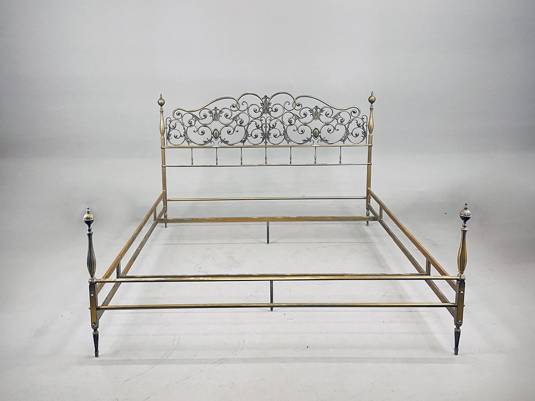 Foto Ornate Brass Bed Frame 205&#215;178