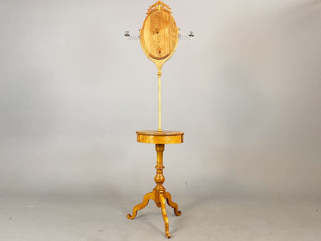 Foto Tall Wooden Dressing Table h205
