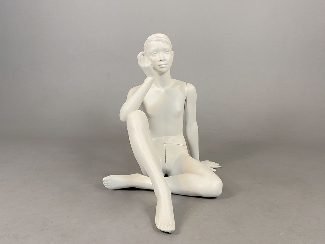 Foto Boy Mannequin Cross Legged h76