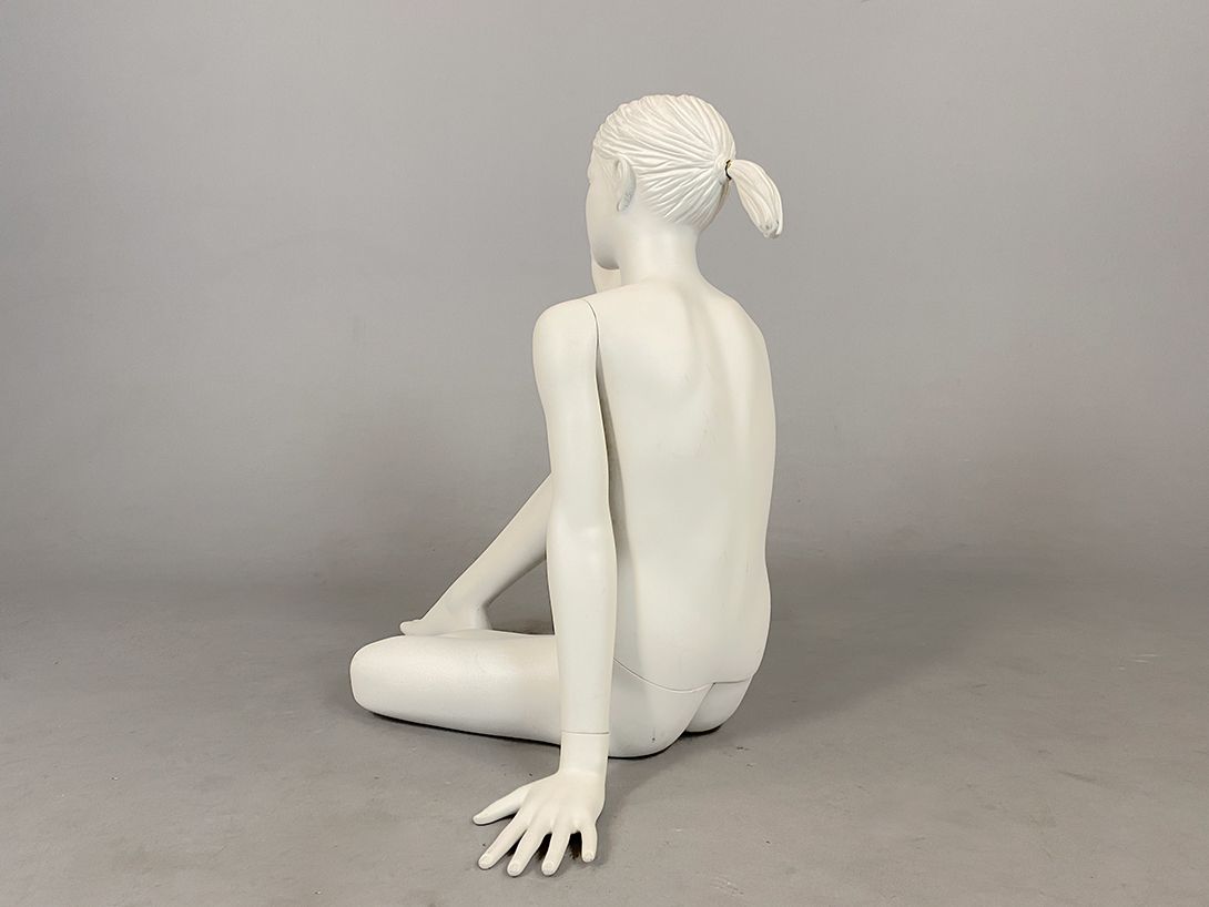 Foto Boy Mannequin Cross Legged h76